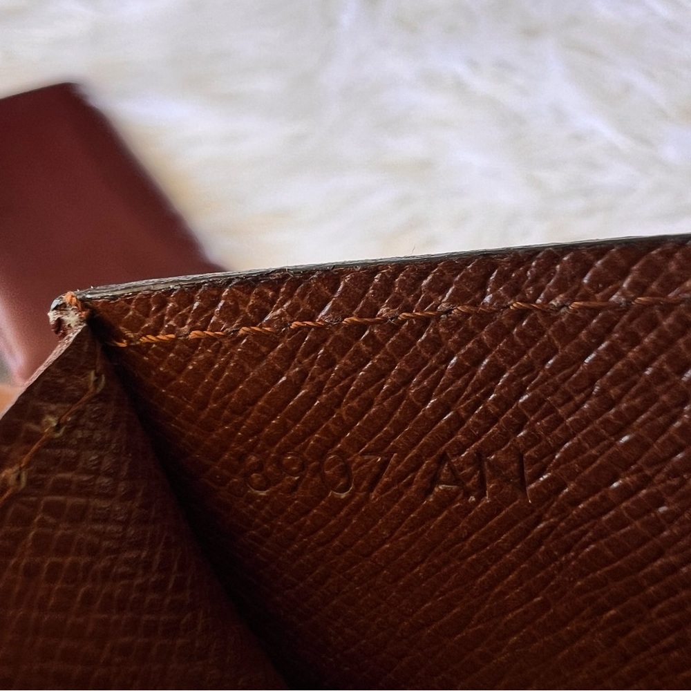 Louis Vuitton Dark Brown Monogram Clutch - Picture 6 of 9